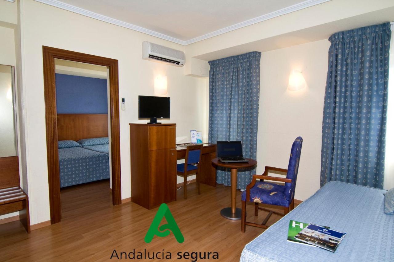 Torreluz Apartamentos อัลเมรีอา ภายนอก รูปภาพ