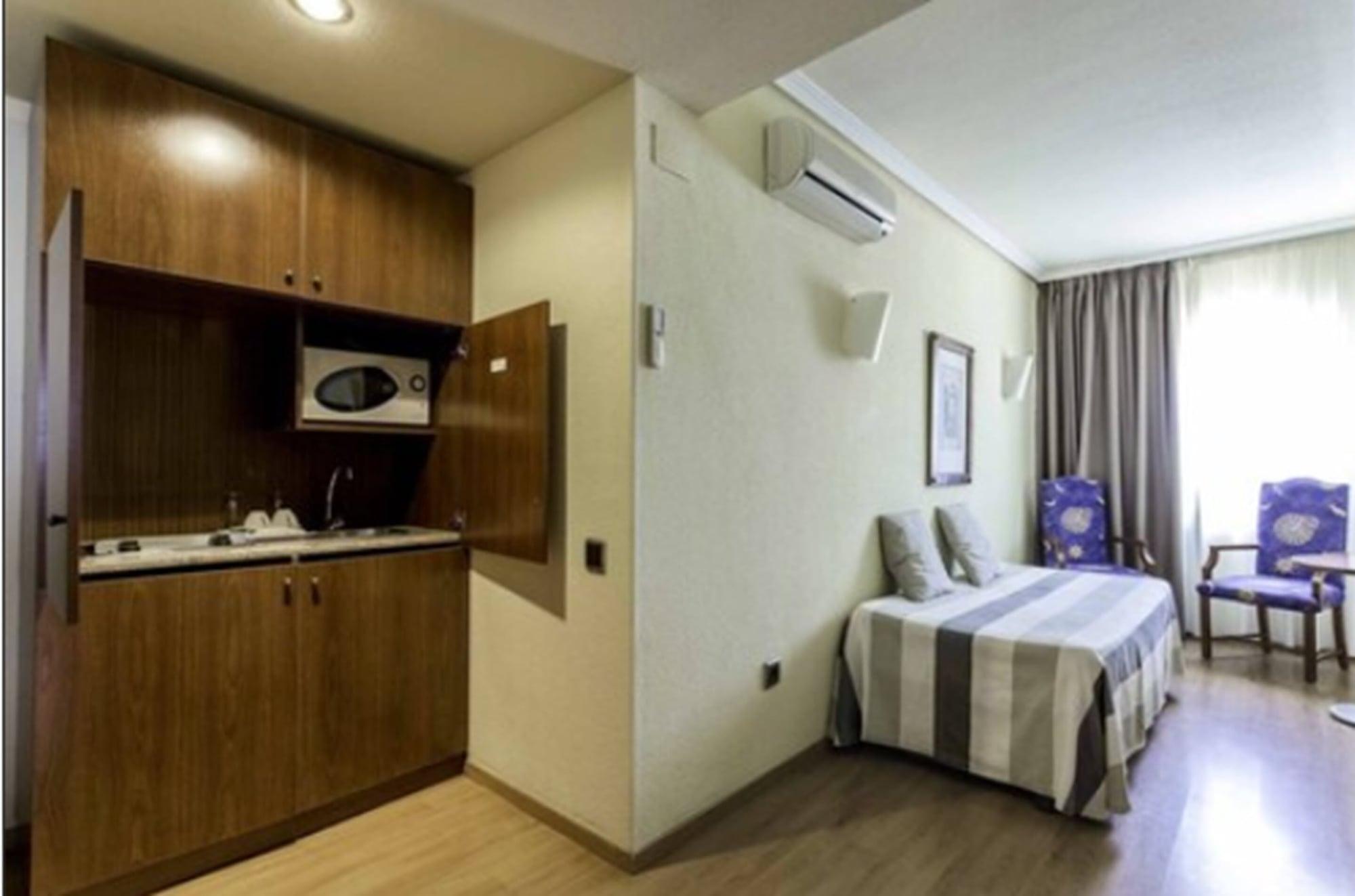 Torreluz Apartamentos อัลเมรีอา ภายนอก รูปภาพ