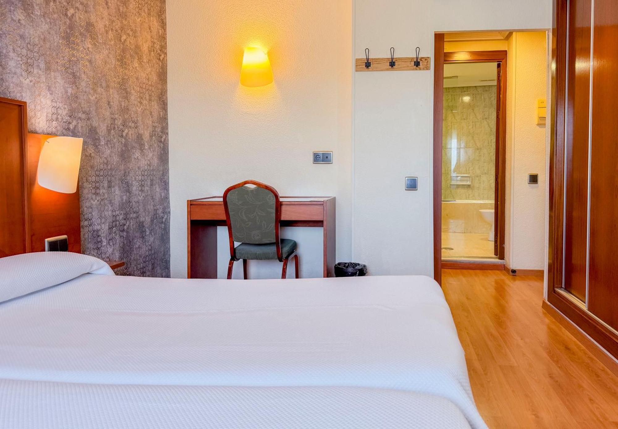 Torreluz Apartamentos อัลเมรีอา ภายนอก รูปภาพ