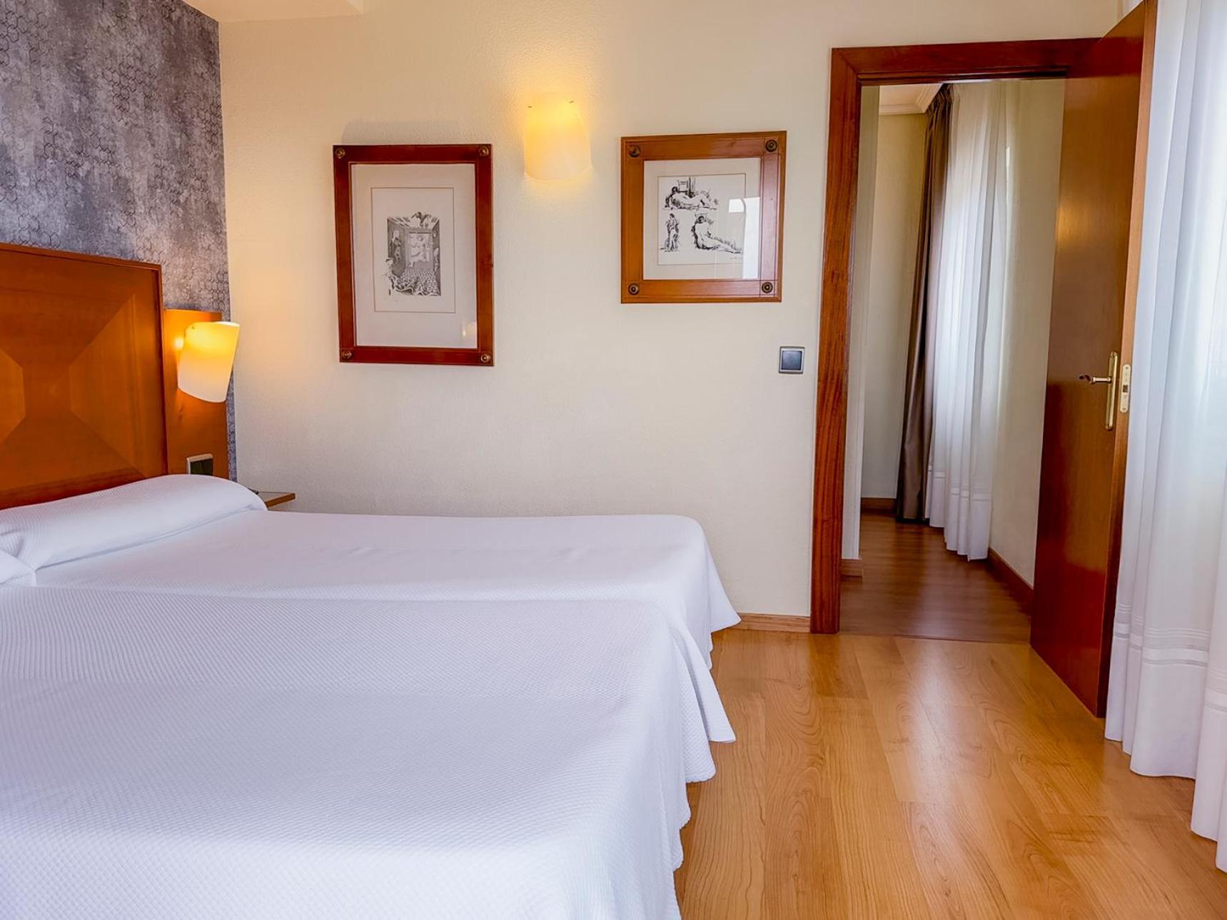 Torreluz Apartamentos อัลเมรีอา ภายนอก รูปภาพ